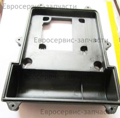 Задняя часть корпуса конденсатора